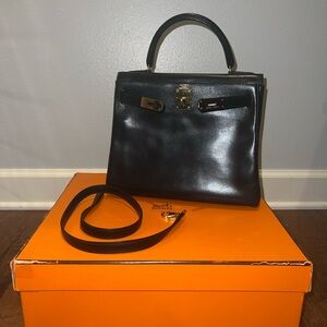 Hermes Vintage Black Kelly 28 Satchel with Gold Hardware, Box Leather
